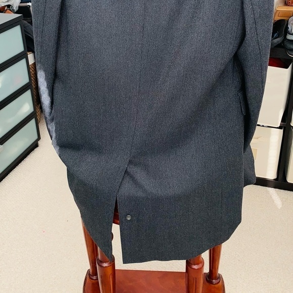 Crown Tailor English Chesterfield Herringbone Overcoat. - Picture 3 of 11